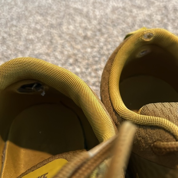 Women’s Nike Air Max Thea - Picture 4 of 9